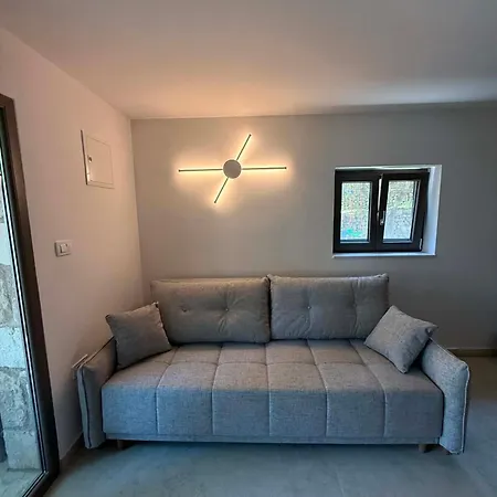 Waterfront Stone House On The Lungomare Promenade 6 Cres