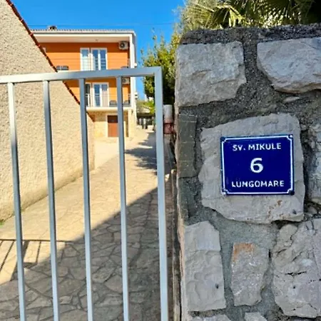 Waterfront Stone House On The Lungomare Promenade 6 Cres