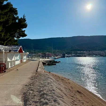 Waterfront Stone House On The Lungomare Promenade 6 Διαμέρισμα