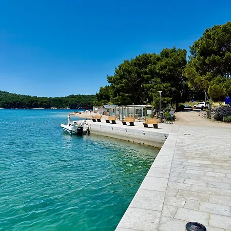 Waterfront Stone House On The Lungomare Promenade 6 Cres