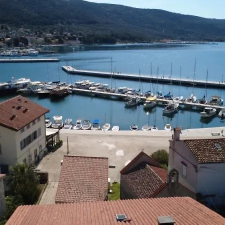 Waterfront Stone House On The Lungomare Promenade 6 * Cres