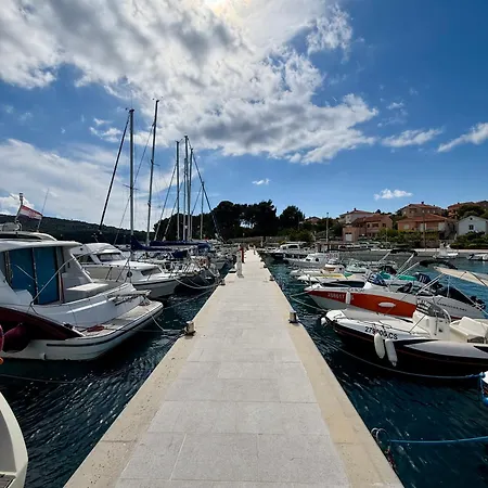 Διαμέρισμα Waterfront Stone House On The Lungomare Promenade 6 Cres