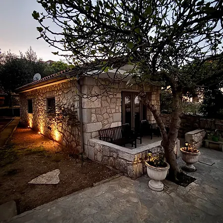 Waterfront Stone House On The Lungomare Promenade 6 *